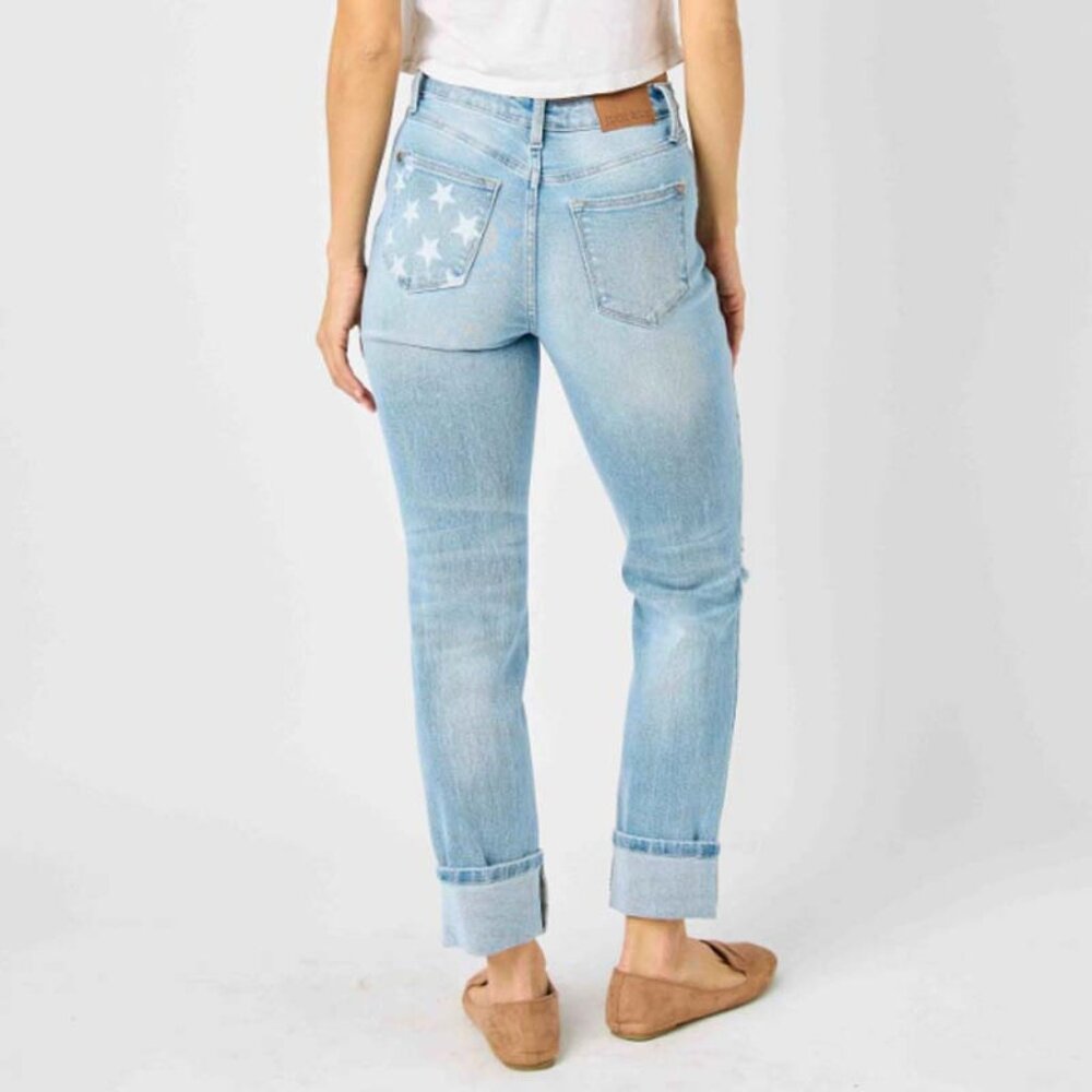 Judy Blue Light Wash Boyfriend Jeans with Star Pocket